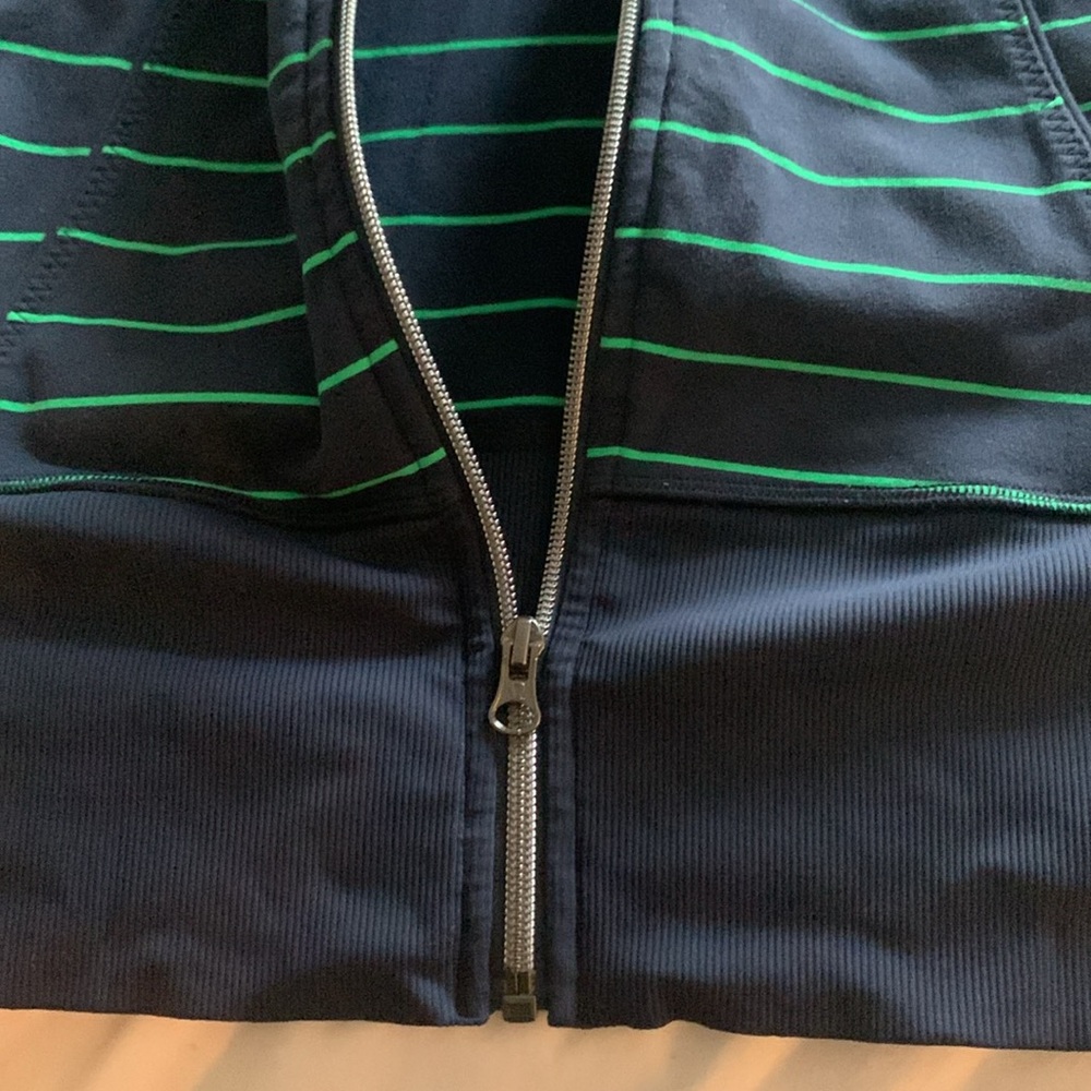 lululemon athletica Striped Jacket - Navy and Teal - Picture 8 of 8